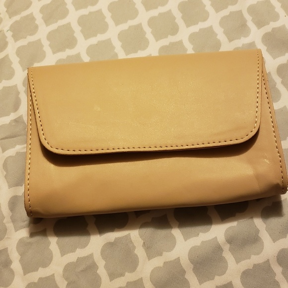 October jaipur vegan leather clutch- tan - Picture 2 of 3